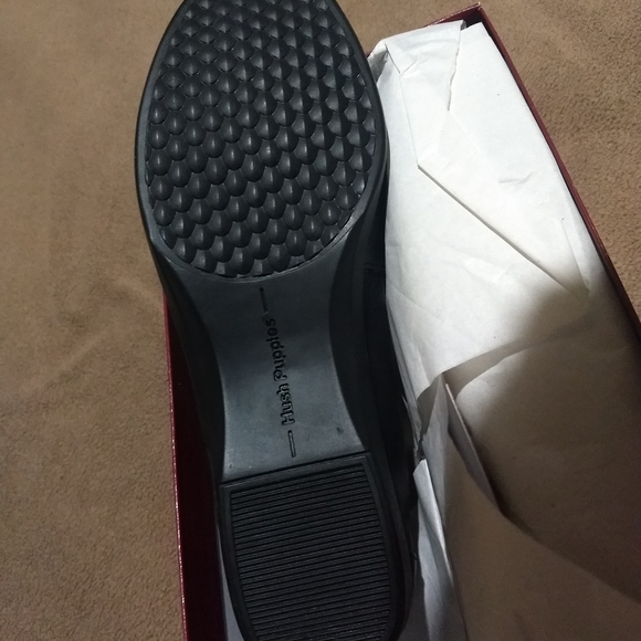 Shoes - Picture 3 of 4